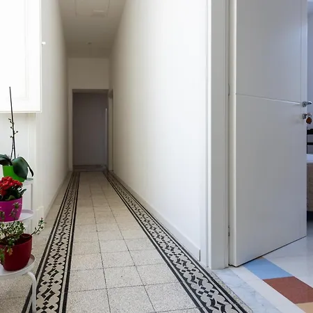 Angioy 18 فندق مبيت وإفطار *