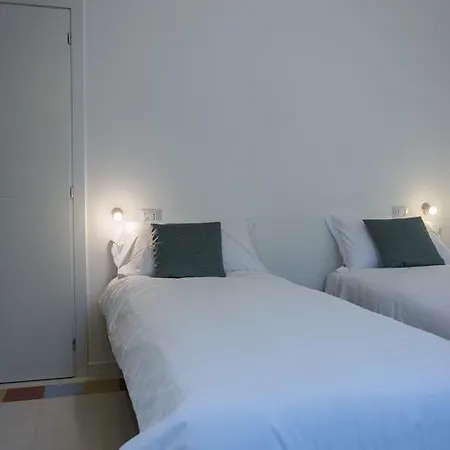 Angioy 18 3* קליארי