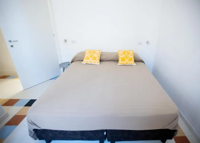 Angioy 18 Отель типа 